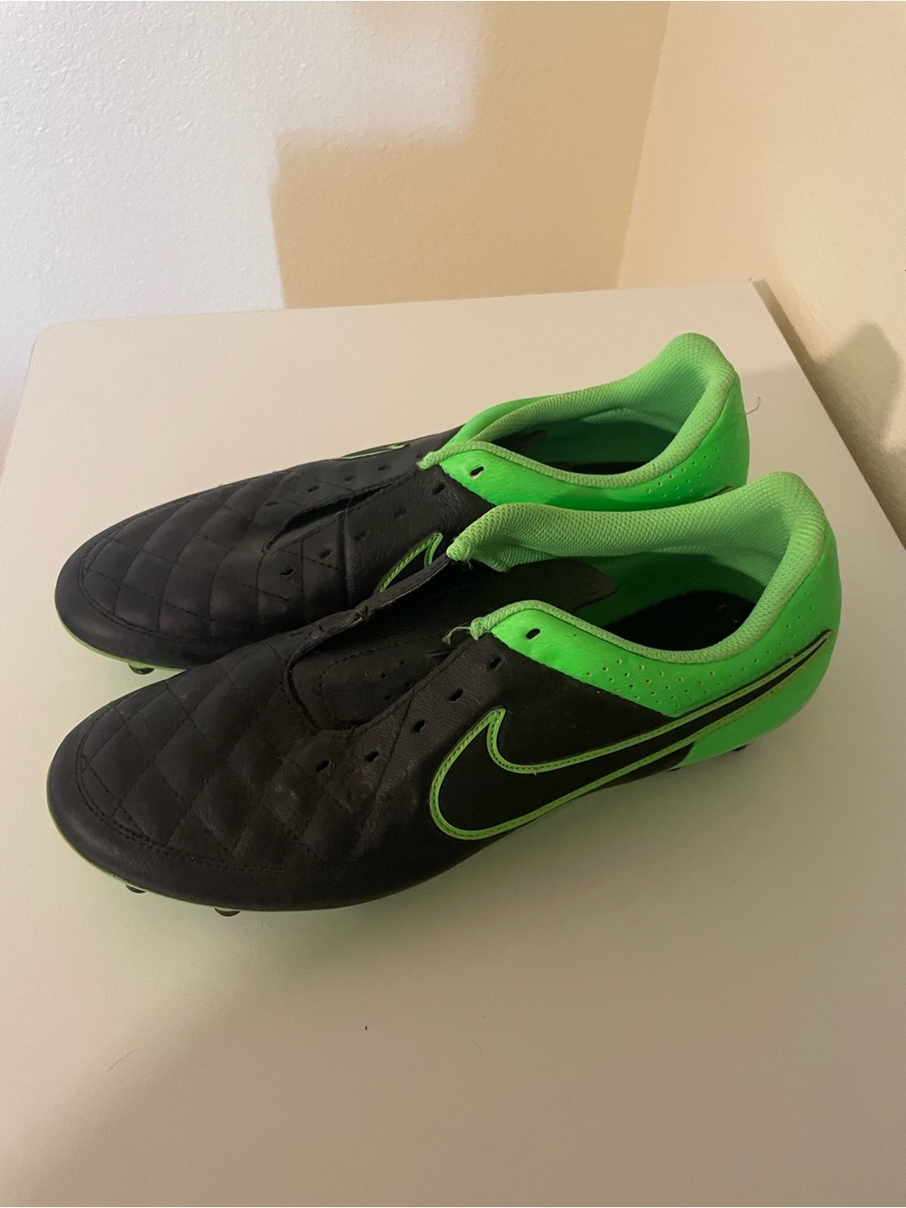 Nike Black & Neon Green Soccer Cleats - Picture 2 of 5